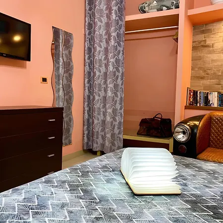 The Nest * روما